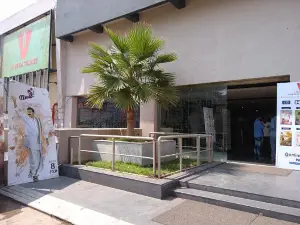 Triveni Theatre Complex