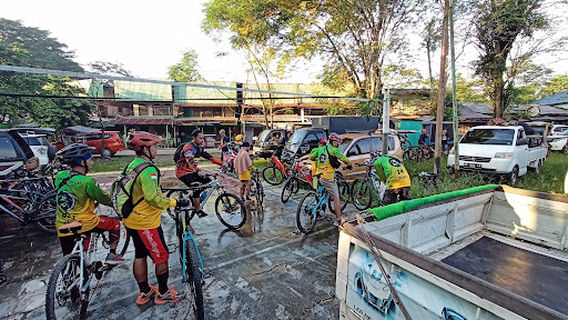 Lapangan Tugu Lambung Mangkurat
