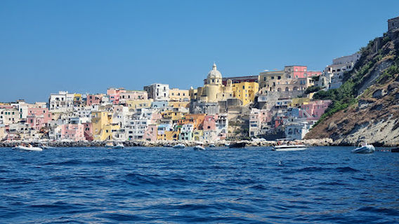 SuneSea |Tour in barca a Procida