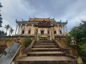 Khleang Khmaut Temple