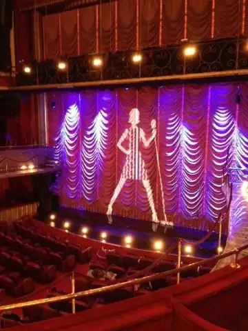 Hotels near Folies-Bergere