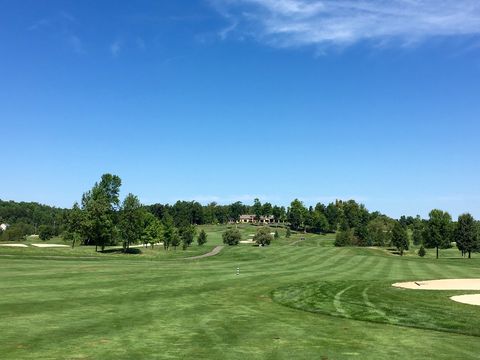 Ravenwood Golf Club