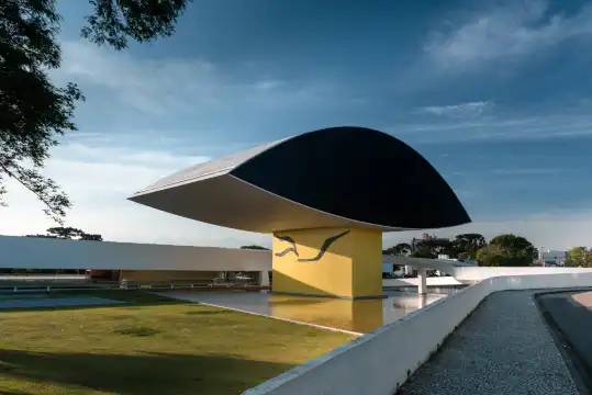 Hotels near Oscar Niemeyer Museum