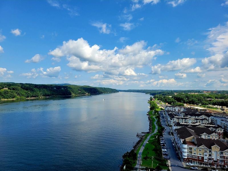 Detroit to Poughkeepsie Flights