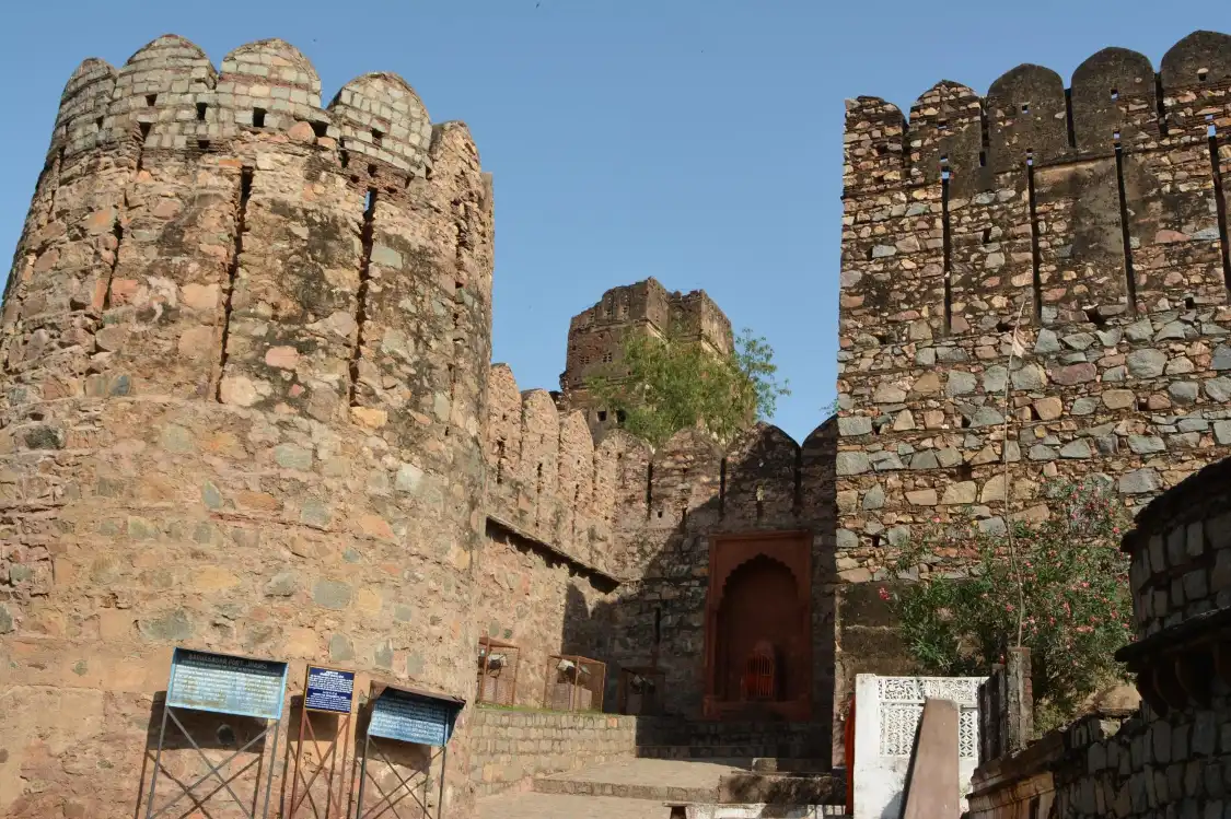 Hotels near Barua Sagar Fort
