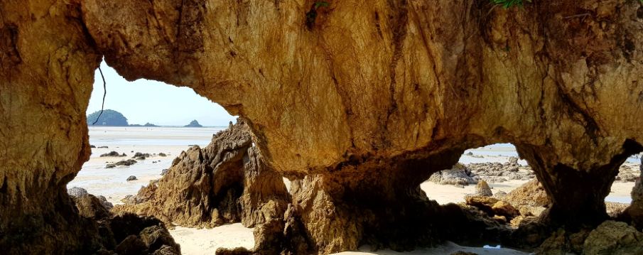 อ่าวใหญ่