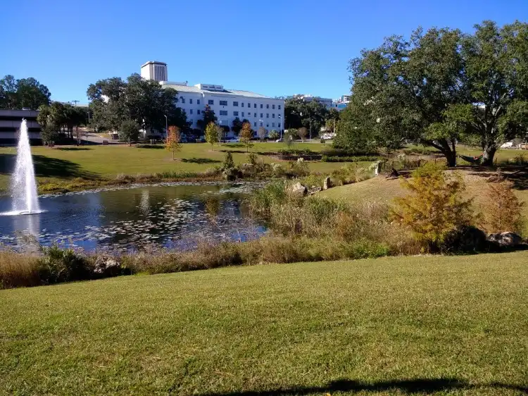 Hotels near Cascades Park