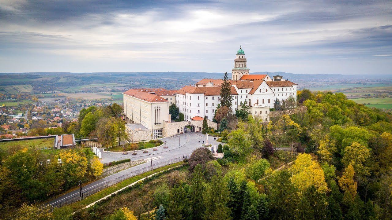 Pannonhalmi levendulás és gyógynövénykert