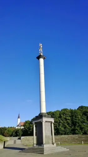 Sundial Square