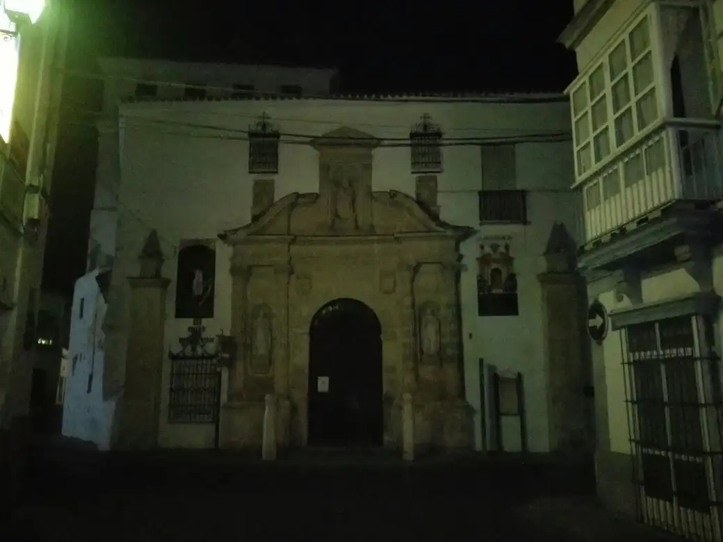 Hotels near Convento Madre Dios