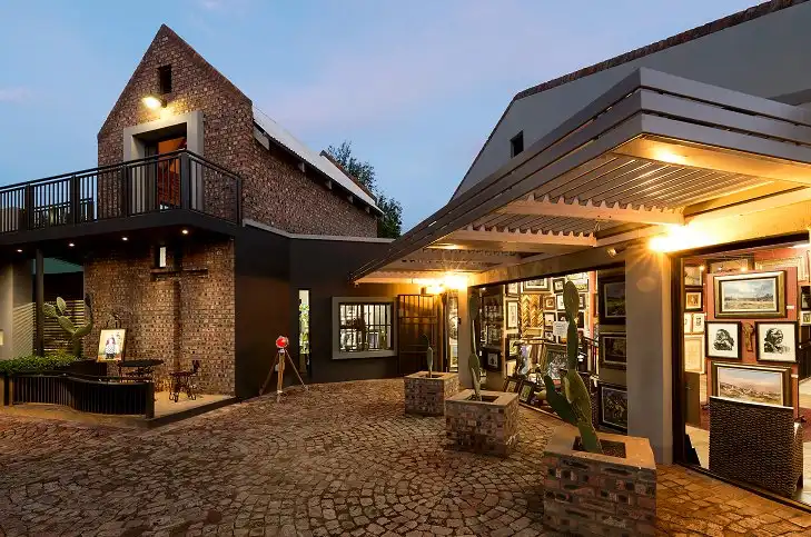 Hotels near Kotze Kunsgalery