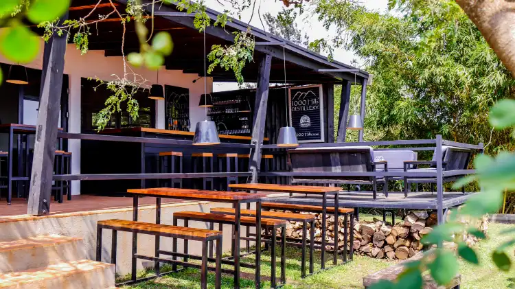 Hotels near 1000 Hills Distillery