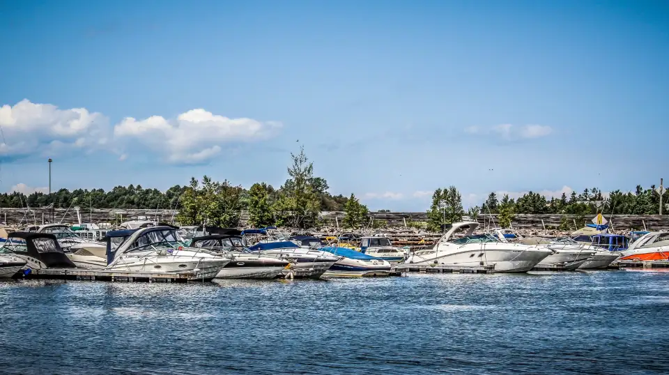 3_Bathurst Marina