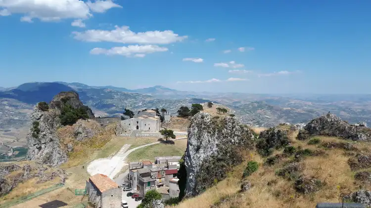 Hotels in Caltabellotta