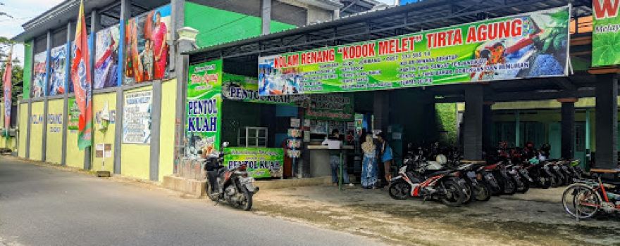 Kolam Renang Tirta Agung Jombang