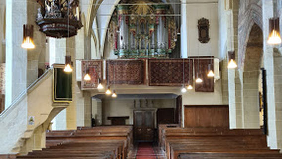 "King Ferdinand I" Square