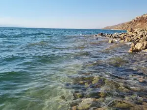 Dead Sea free hot springs