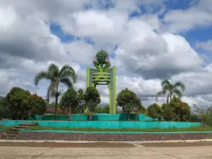 Monumen Durian dan Maritam
