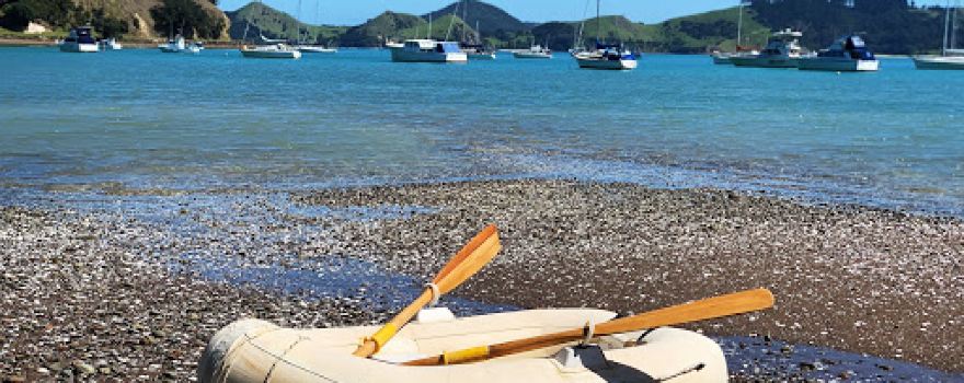Mussel Barge Snapper Safaris