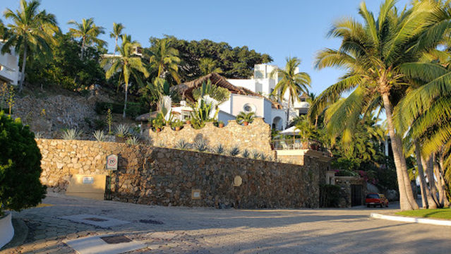 La Punta casa club
