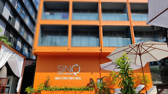 Sinq Night Club