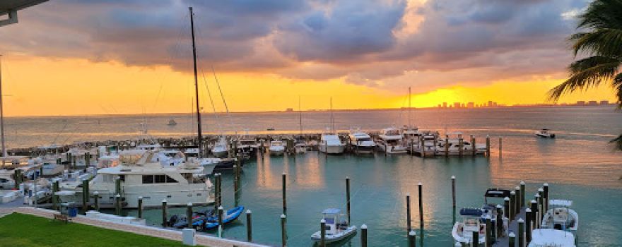 Key Biscayne Yacht Club