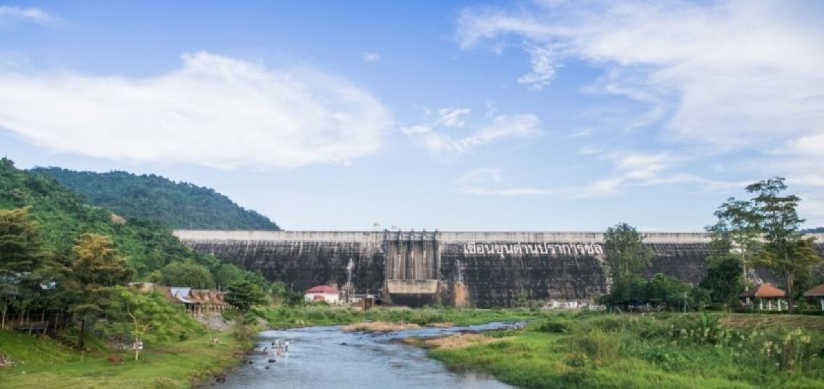 Afrika porno film Yosh xitoylik ayollar va rus yigitlari ishtirokidagi porno