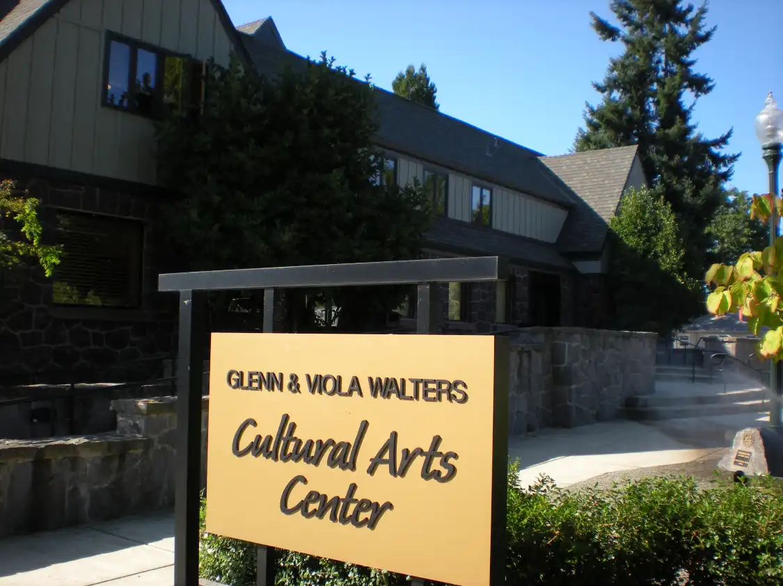 Hotels near Walters Cultural Arts Center