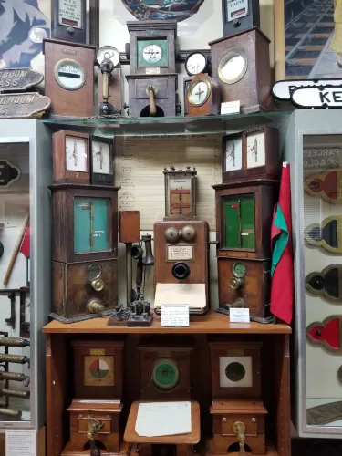 Headhunters Barber Shop & Railway Museum