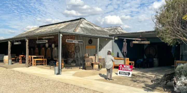 Chambers Rosewood Winery