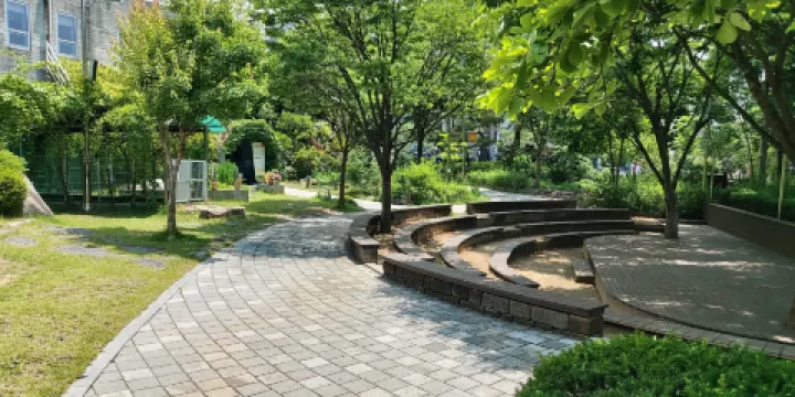 蟾蜍生態文化館