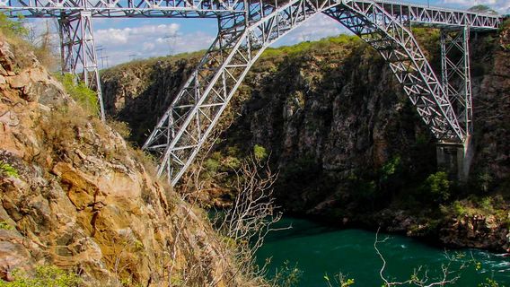 Metal Bridge Dom Pedro II