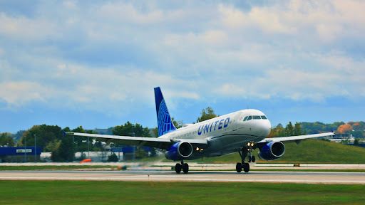 Compare 5 airports near Cascade