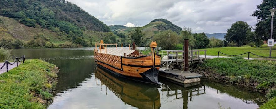 Rekonstruiertes Weinschiff Stella Noviomagi