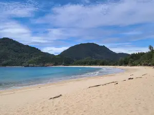 Cliff Beach Lampuuk