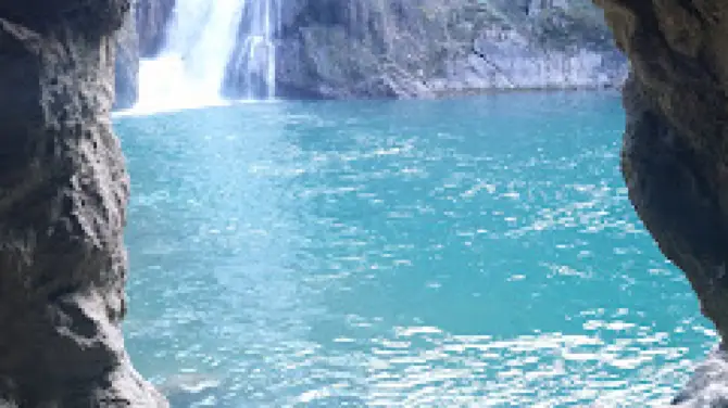 Isolotto valle dell'inferno e laghetto della grande cascata