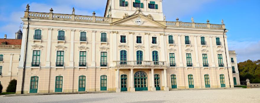 Esterházy-kastély, Francia park