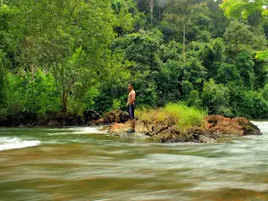 Wisata Arus Alam Sungai Kembang