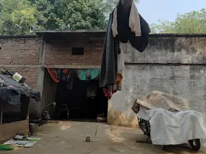 दुर्जनिपुर तिराहा