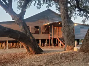 Quihi Gun Club and Dance Hall