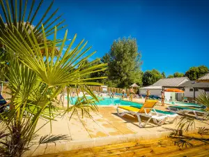 Flower Camping Le Pont du Tarn, Lozere