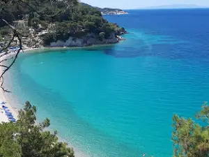 veletza Beach / Avlakia