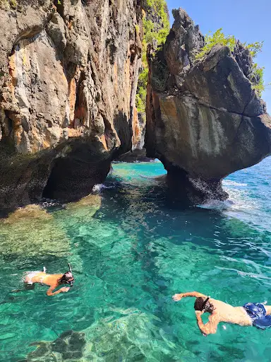 Phi Phi Moon