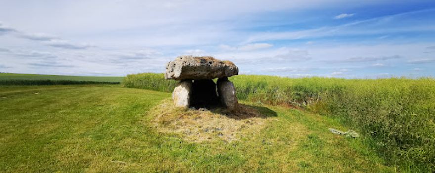 Dolmen des Blancs Fossés où Pierre Couverte