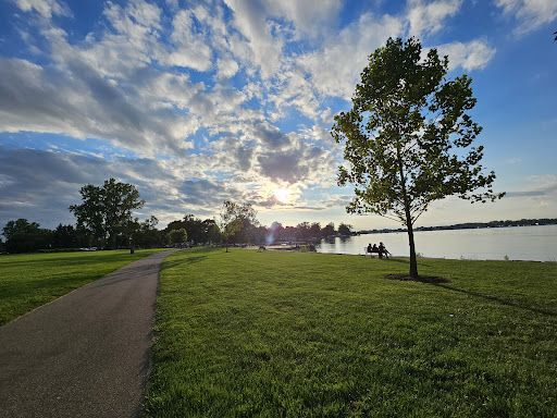 Pavilion Shore Park