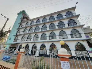 Gor-a-Goriba Bus Stand Mosque
