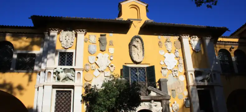 Hotels near Il Vittoriale