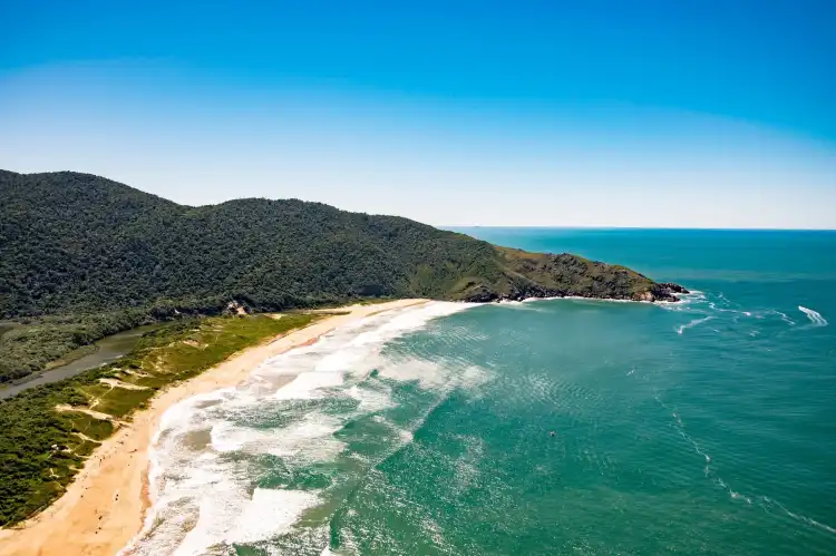 Hotels near Lagoinha do Leste Beach
