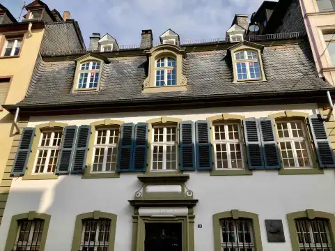 Hotels near Karl Marx House