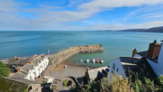 Clovelly Village